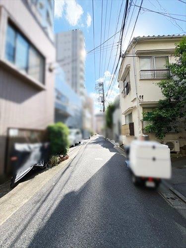 現地前道路