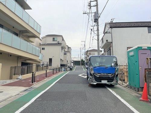 前面道路（物件：右手）