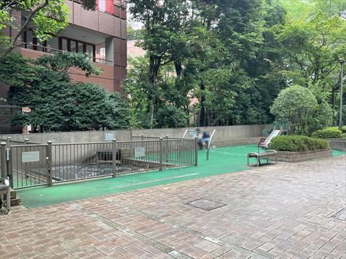 城山ガーデン児童公園