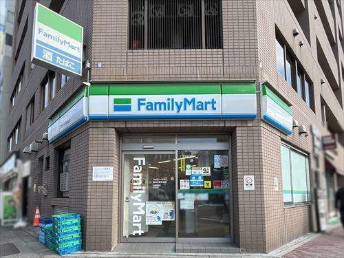 ファミリーマート築地本願寺前店 280m