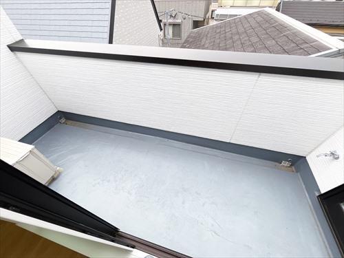 三階バルコニー