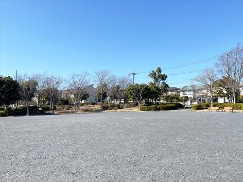 沢木谷公園(100m)