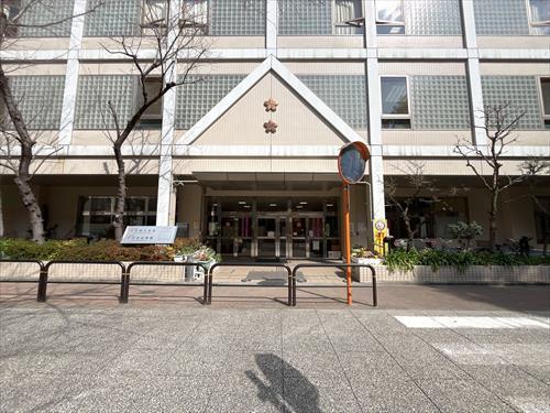 千代田区立千代田小学校210m