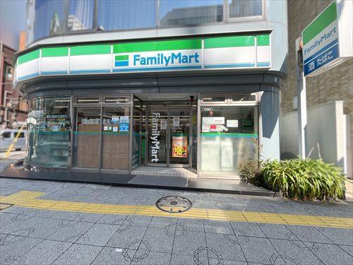 ファミリーマート神田鍛冶町三丁目店