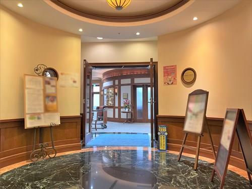 レストラン（マンション1F）