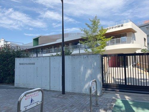 港区立中之町幼稚園 880ｍ