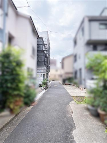 現地前道路