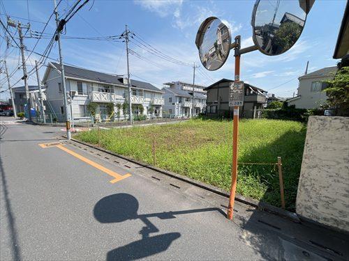南西側道路(2026.7撮影)