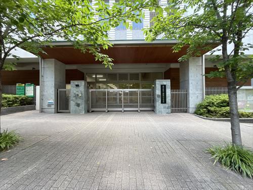 品川区立御殿山小学校230m