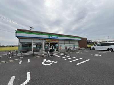 ファミリーマート（2025年12月撮影）