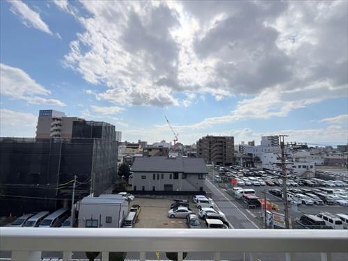 南東側バルコニーからの眺望