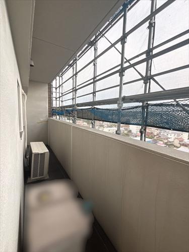 東側バルコニー