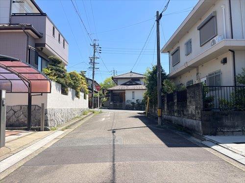 北側前面道路(2026年4月撮影)-2