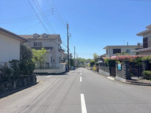 東側前面道路(2026年4月撮影)-3