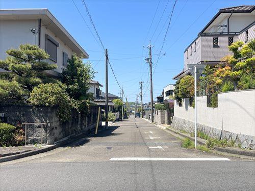 北側前面道路(2026年4月撮影)-1