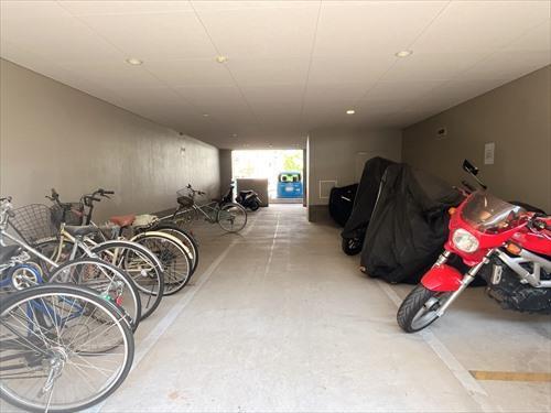 自転車置き場・バイク置き場