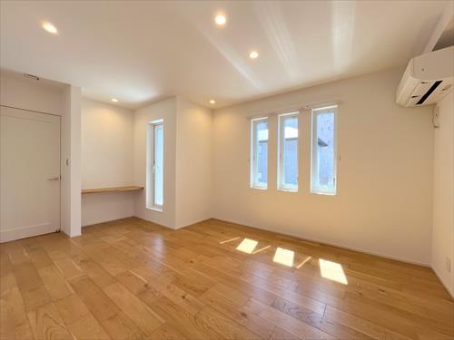 2階 南西側洋室-1