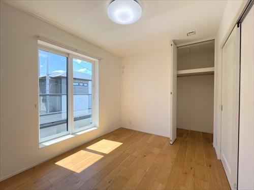 2階 南東側洋室-1