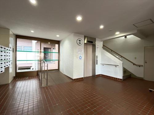 エントランスホール