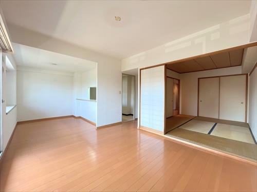 リビング・ダイニング約11.5帖・和室