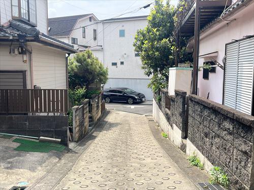 西側前面道路 (2026年4月撮影)-4