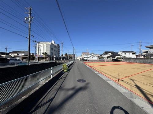 南側前面道路2
