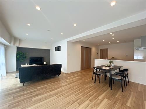 リビング・ダイニング26.8帖-1