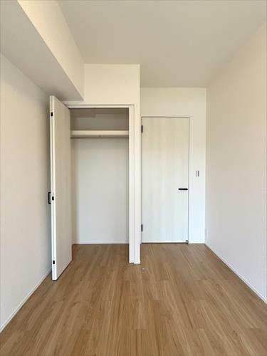 洋室約6.1帖-2