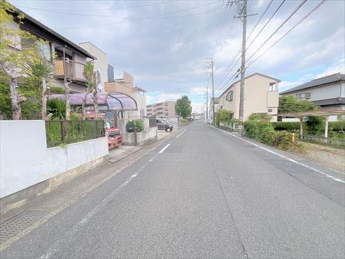 南西側前面道路2
