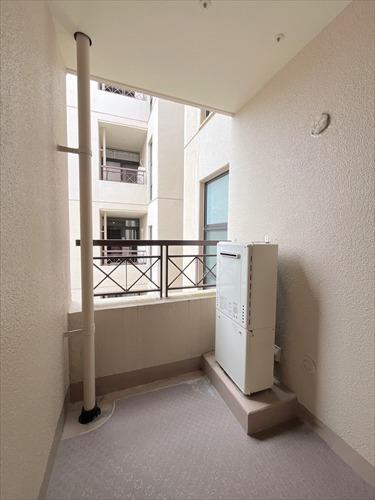 東側バルコニー