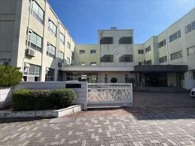 名古屋市立蓬来小学校:徒歩2分 名古屋市立蓬来小学校:徒歩2分