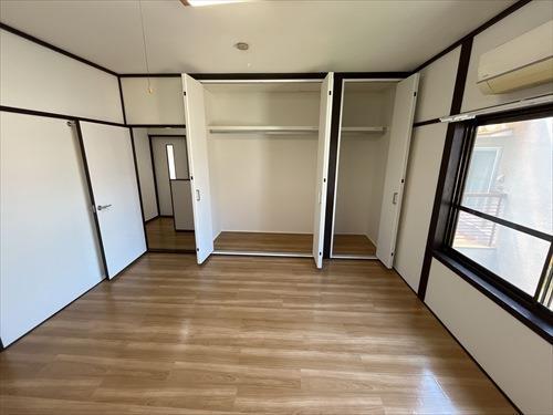 2階洋室（北側）