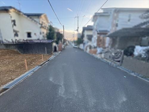 西側道路 西側道路