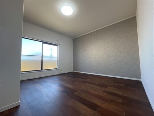 2階洋室（約7.9帖）