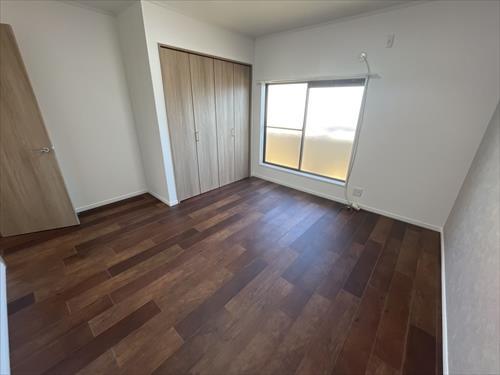 2階洋室（約7.9帖）