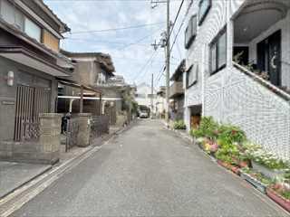北側前面道路