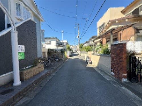 南側前面道路