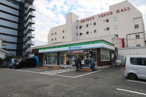 ファミリーマート河辺駅北口店820m