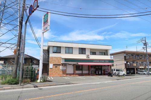 ローソンストア100八王子山田店750m