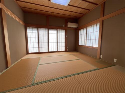 和室（8帖、1階）