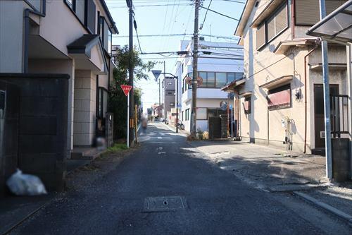 前面道路（東側）