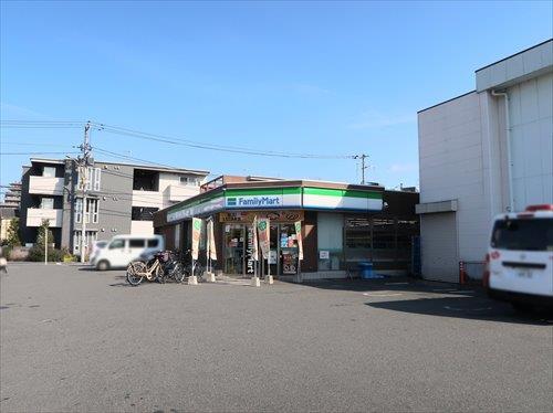 ファミリーマート八王子大和田町五丁目店