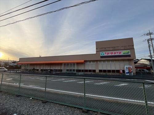 TAIRAYA西寺方店580ｍ