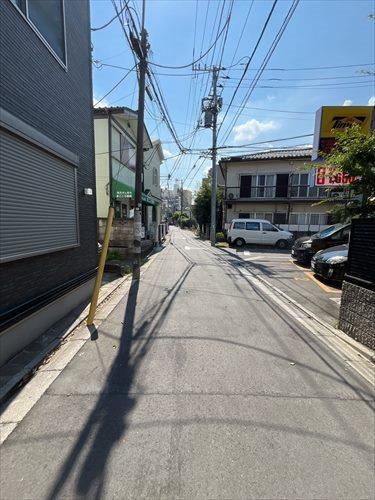 前面道路（令和７年７月撮影）