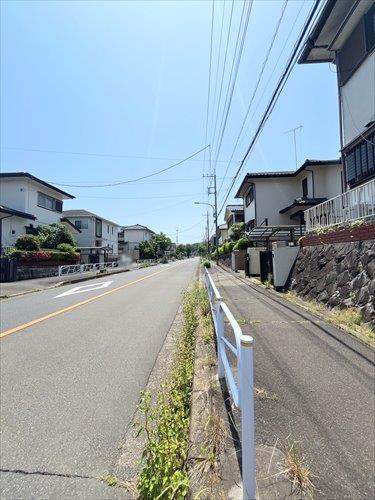 前面道路(東側)