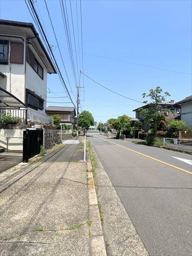 前面道路(東側)