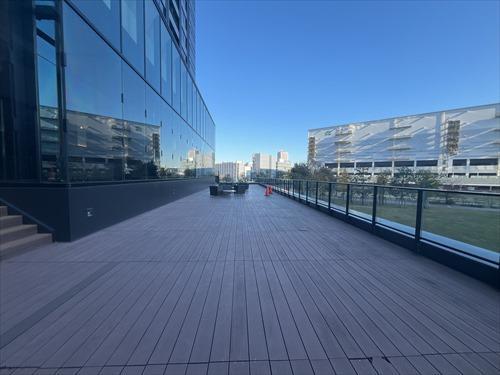 中庭（2025年12月撮影）