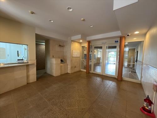 エントランスホール