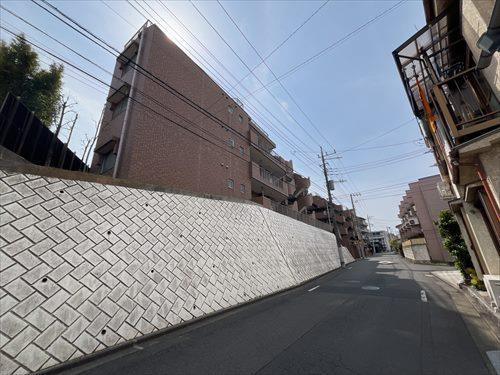 マンション外観(2026年3月撮影)