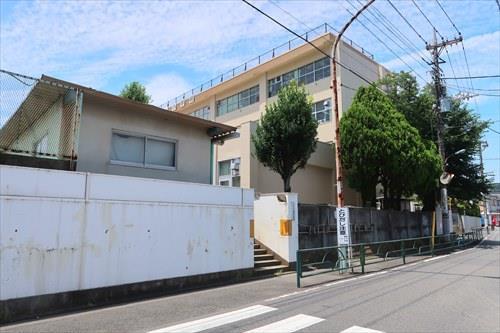 八王子市立第一小学校680m